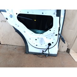 Recambio de puerta trasera izquierda para land rover discovery v van (l462) 2.0 sd4 4x4 referencia OEM IAM   