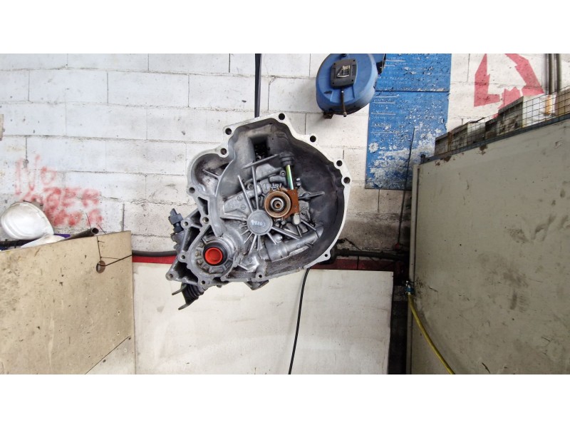 Recambio de caja cambios manual para nissan primera (p10) 2.0 d referencia OEM IAM 2J6  