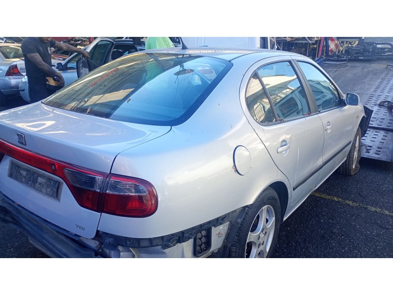 SEAT TOLEDO II (1M2)
