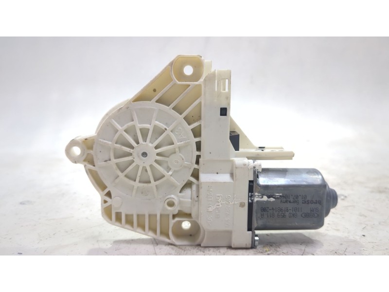 Recambio de motor elevalunas trasero izquierdo para audi a4 b8 (8k2) 2.0 tdi referencia OEM IAM 8K0959811A  