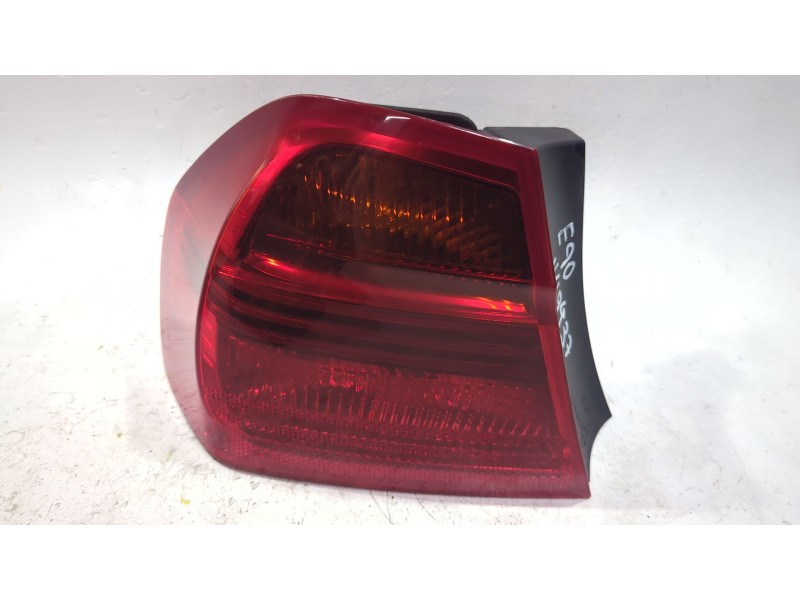 Recambio de piloto trasero izquierdo para bmw 3 (e90) 325 i referencia OEM IAM 276301  