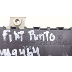 Recambio de caja reles / fusibles para fiat punto (176_) 75 1.2 referencia OEM IAM 7755601  