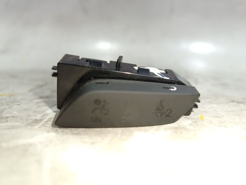 Recambio de testigo cinturon para opel insignia a sedán (g09) 2.0 cdti (69) referencia OEM IAM   