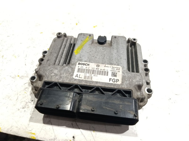 Recambio de centralita inyeccion para opel astra h gtc (a04) 1.9 cdti (l08) referencia OEM IAM 0281012122  55198054