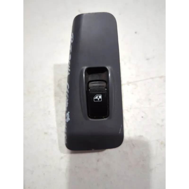 Recambio de mando elevalunas trasero derecho para kia cerato i sedán (ld) 2.0 crdi referencia OEM IAM   