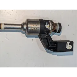 Recambio de inyector para volkswagen scirocco (137)(08.2008) 1.4 tsi (118kw) [1,4 ltr. - 118 kw 16v tsi] referencia OEM IAM 03C9