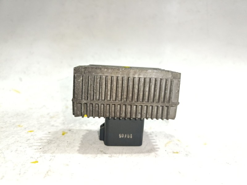 Recambio de caja precalentamiento para opel astra h gtc (a04) 1.9 cdti (l08) referencia OEM IAM 55354141  