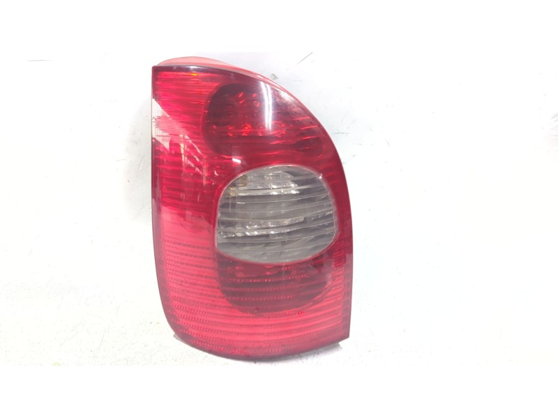 Recambio de piloto trasero izquierdo para citroën xsara picasso (1999) 1.6 hdi referencia OEM IAM E203040  