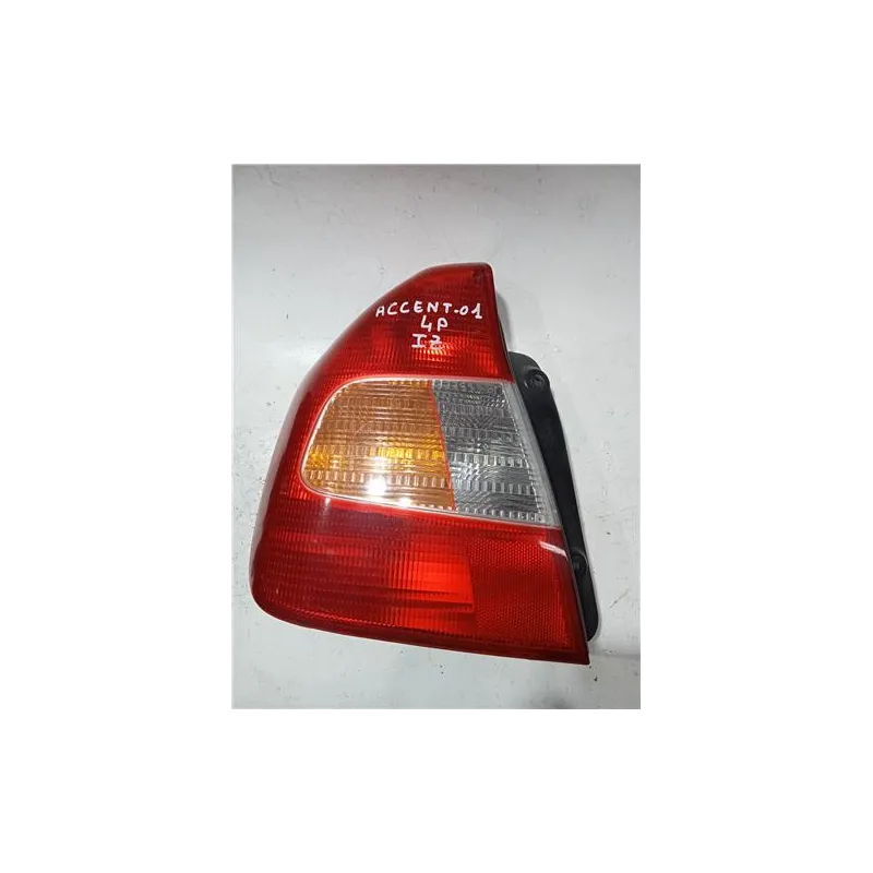 Recambio de piloto trasero izquierdo para hyundai accent (lc)(2000) 1.5 crdi referencia OEM IAM 92401250L  