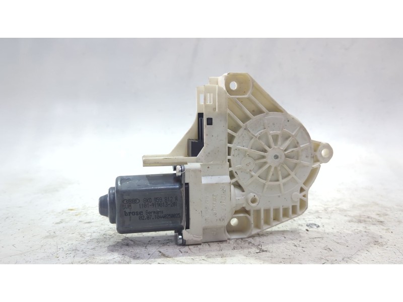 Recambio de motor elevalunas trasero derecho para audi a4 b8 (8k2) 2.0 tdi referencia OEM IAM 8K0959812A  