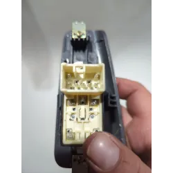 Recambio de mando elevalunas trasero derecho para kia cerato i sedán (ld) 2.0 crdi referencia OEM IAM   