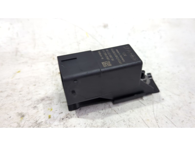 Recambio de caja precalentamiento para peugeot 508 i (8d_) 2.0 hdi referencia OEM IAM 9803299780  