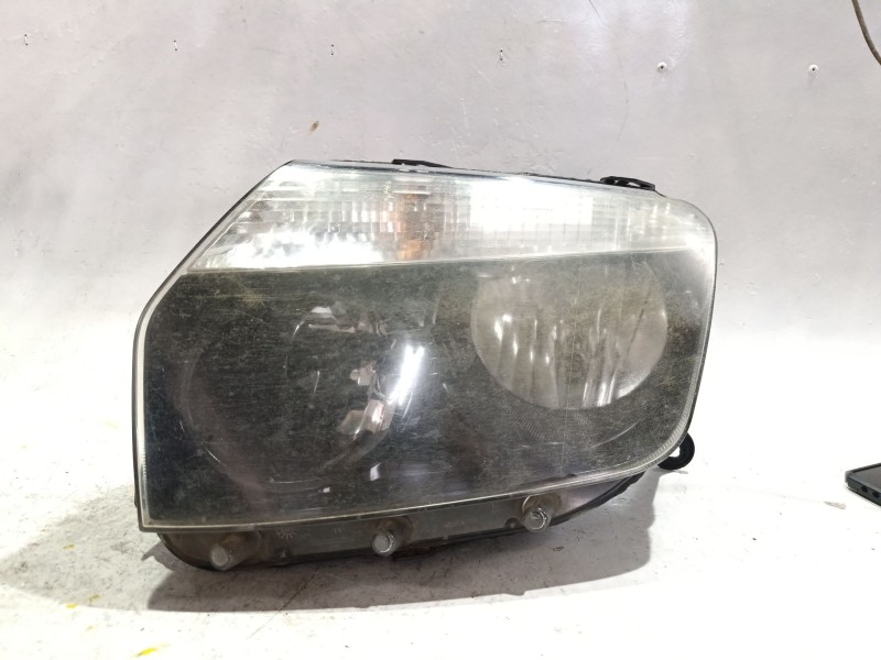 Recambio de faro delantero izquierdo para dacia duster i (2010) 1.5 dci referencia OEM IAM 1305630631  