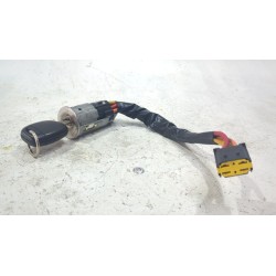 Recambio de conmutador de arranque para renault clio ii (xbo) 1.2 60cv referencia OEM IAM   