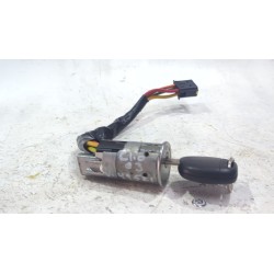 Recambio de conmutador de arranque para renault clio ii (xbo) 1.2 60cv referencia OEM IAM   
