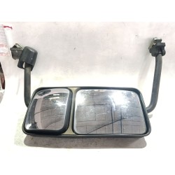 Recambio de retrovisor derecho para nissan atleon 3.0 150 cv 110 kw referencia OEM IAM E9014367  