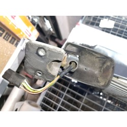 Recambio de retrovisor derecho para nissan atleon 3.0 150 cv 110 kw referencia OEM IAM E9014367  