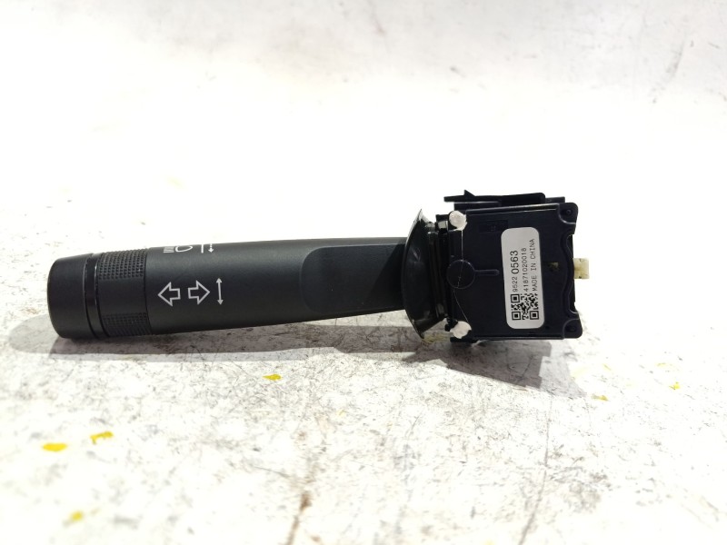 Recambio de mando intermitentes para opel insignia a sedán (g09) 2.0 cdti (69) referencia OEM IAM 95220563  