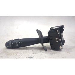 Recambio de mando intermitentes para renault clio ii (xbo) 1.2 60cv referencia OEM IAM   