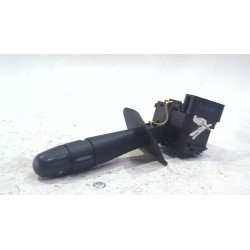 Recambio de mando intermitentes para renault clio ii (xbo) 1.2 60cv referencia OEM IAM   