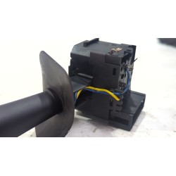 Recambio de mando intermitentes para renault clio ii (xbo) 1.2 60cv referencia OEM IAM   