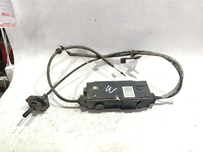 Recambio de freno mano electrico para renault scenic iii (jz)(2009) 1.5 dci referencia OEM IAM 8200571486  