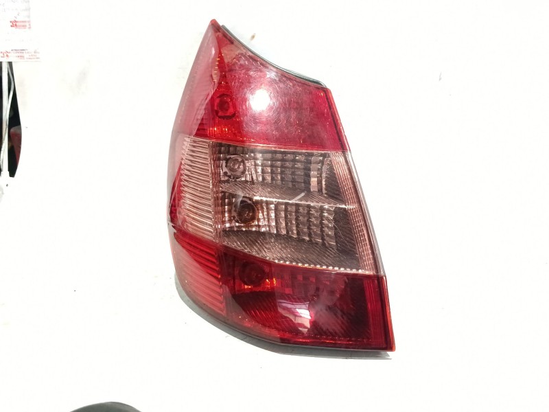 Recambio de piloto trasero izquierdo para renault scénic ii (jm0/1_) 1.6 16v (jm1r) referencia OEM IAM 085511937LB  