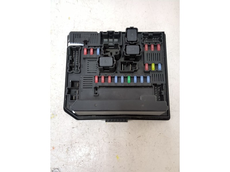 Recambio de caja reles / fusibles para nissan qashqai (j10)(01.2007) 2.0 dci referencia OEM IAM 519228324 1018390400  