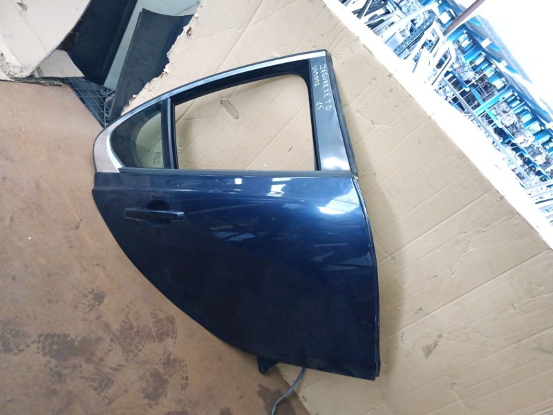 Recambio de puerta trasera derecha para jaguar xe (x760) 2.0 d referencia OEM IAM   