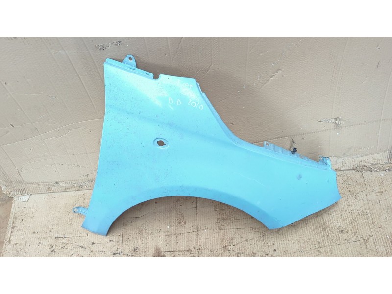Recambio de aleta delantera derecha para fiat 500l 1.6 jtdm 16v (120 cv) referencia OEM IAM   