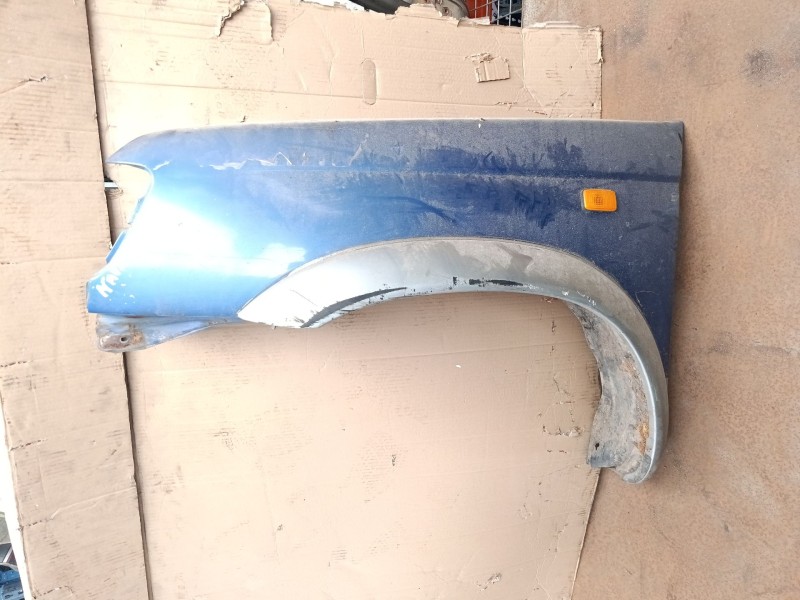 Recambio de aleta delantera izquierda para nissan navara (d22) 2.5 d 103 cv referencia OEM IAM   