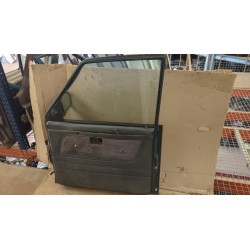 Recambio de puerta delantera derecha para ssangyong family 2.5 d 68cv referencia OEM IAM   