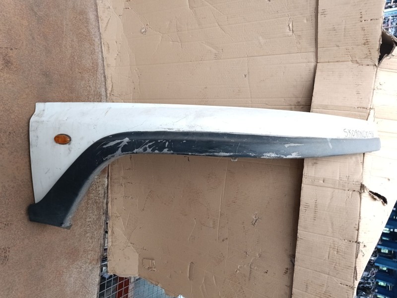 Recambio de aleta delantera derecha para ssangyong korando (07.1997) 2.3 tdic referencia OEM IAM   