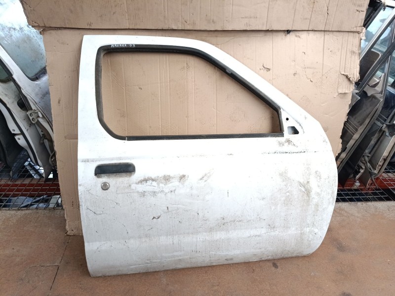 Recambio de puerta delantera derecha para nissan navara caja/chasis (d22) 2.5 di referencia OEM IAM   