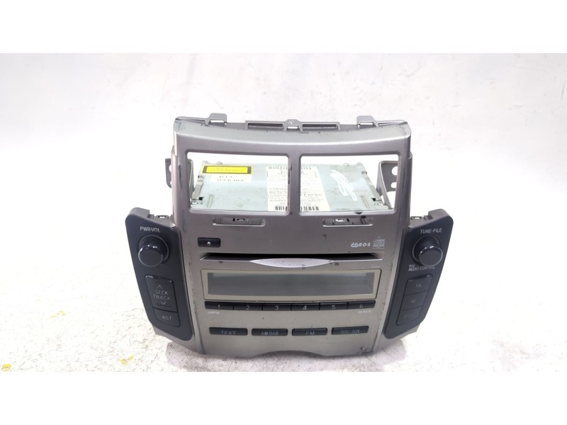 Recambio de sistema audio / radio cd para toyota yaris (_p9_) 1.4 d-4d (nlp90_) referencia OEM IAM 861200D510  