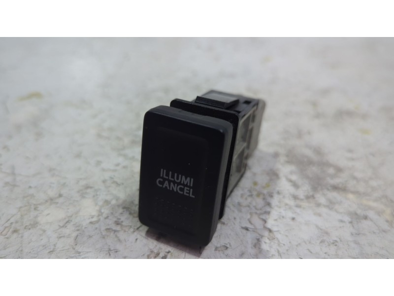 Recambio de interruptor para suzuki swift iii (sg) 1.3 ddis referencia OEM IAM R23423  