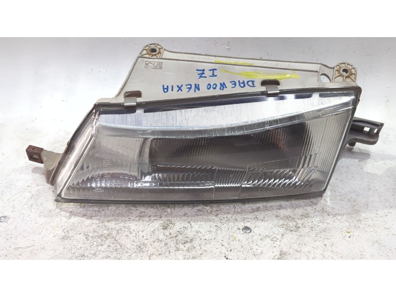 Recambio de faro delantero izquierdo para daewoo nexia (1995) 1.5 referencia OEM IAM 0701000527  
