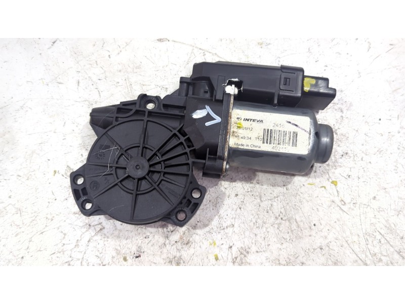 Recambio de motor elevalunas trasero izquierdo para kia optima (fsgds6b) 1.7 crdi referencia OEM IAM 402416  