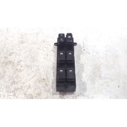 MANDO ELEVALUNAS DELANTERO IZQUIERDO 935702T020 