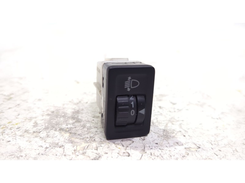 Recambio de regulador altura luces para suzuki swift iii (sg) 1.3 ddis referencia OEM IAM R2346  