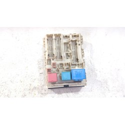 CAJA RELES / FUSIBLES 827300D290 