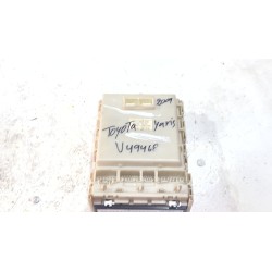 Recambio de caja reles / fusibles para toyota yaris (_p9_) 1.4 d-4d (nlp90_) referencia OEM IAM 827300D290  