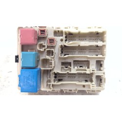 Recambio de caja reles / fusibles para toyota yaris (_p9_) 1.4 d-4d (nlp90_) referencia OEM IAM 827300D290  