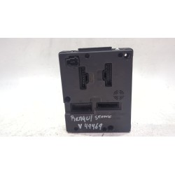 CAJA RELES / FUSIBLES 8200029342A 