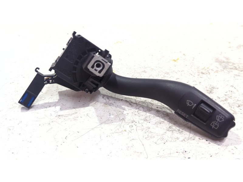 Recambio de mando limpiaparabrisas para audi a3 (8p1) 2.0 tdi 16v referencia OEM IAM 8P0953519A  