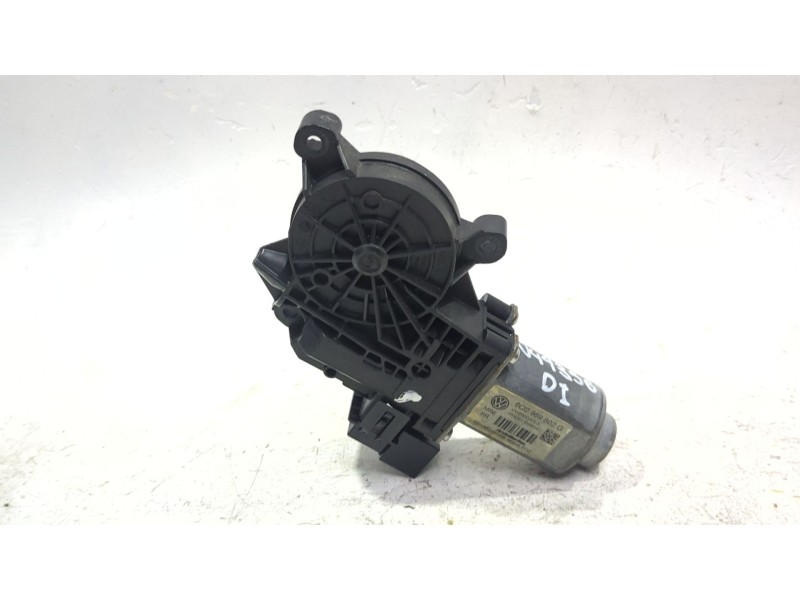 Recambio de motor elevalunas delantero izquierdo para volkswagen polo iv (9n_, 9a_) 1.2 referencia OEM IAM 6Q2959802G  