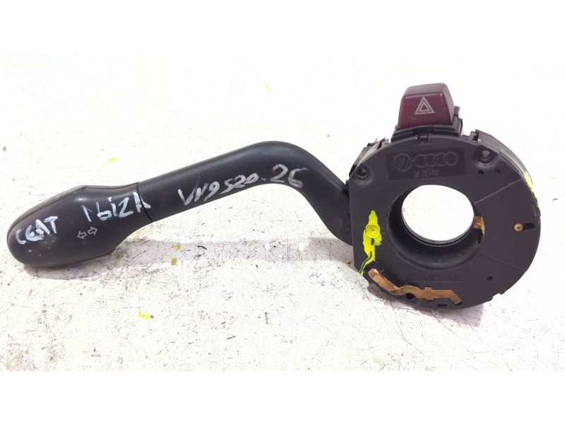 Recambio de mando intermitentes para seat ibiza ii (6k1) 1.4 i referencia OEM IAM DOTSAEQC88002  