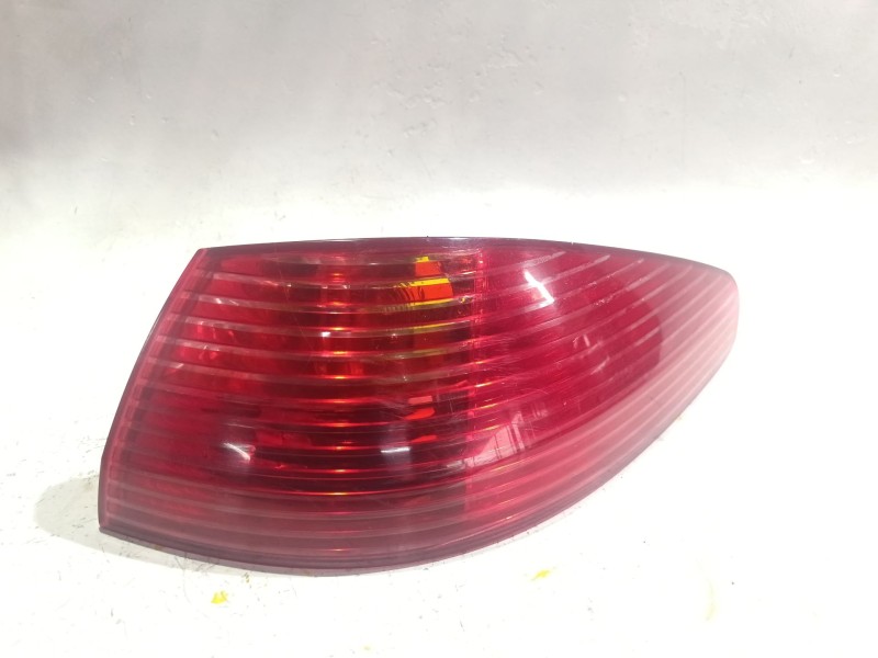 Recambio de piloto trasero derecho para peugeot 607 (9d, 9u) 2.0 hdi referencia OEM IAM 2543D  