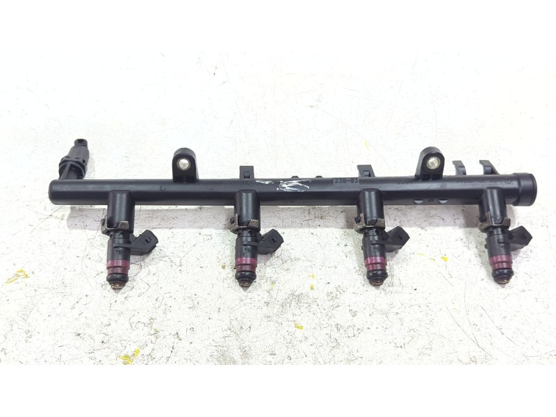 Recambio de rampa inyectores para renault scénic ii (jm0/1_) 1.6 16v (jm1r) referencia OEM IAM 8200135504  