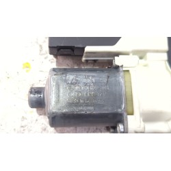 Recambio de motor elevalunas delantero derecho para audi a3 (8p1) 2.0 tdi 16v referencia OEM IAM 0130822205  